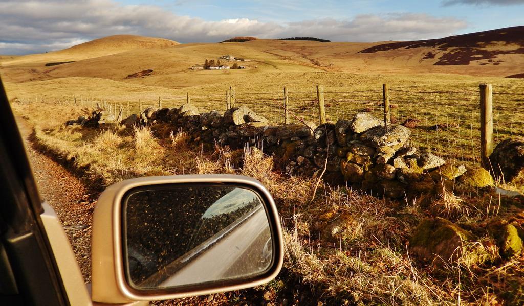 Scotland Paradise Relax Accommodation By Shooting Club Kirriemuir Balintore  ภายนอก รูปภาพ