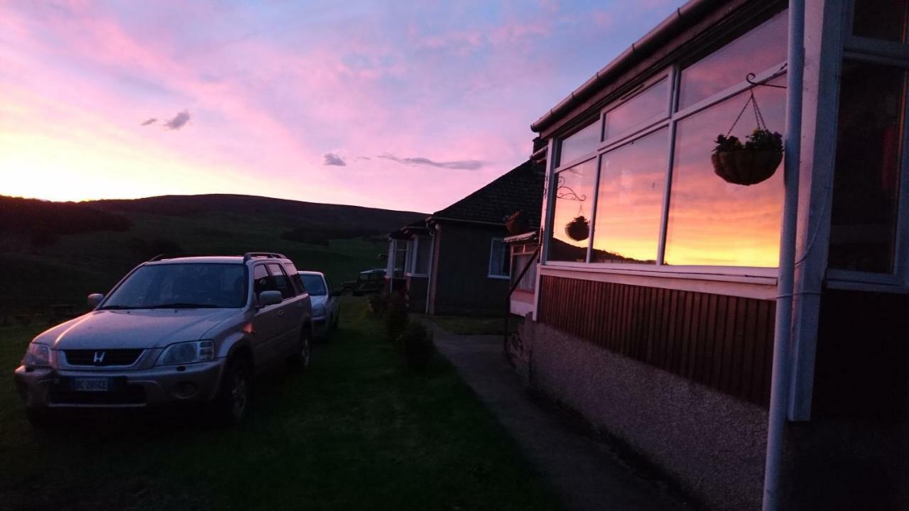 Scotland Paradise Relax Accommodation By Shooting Club Kirriemuir Balintore  ภายนอก รูปภาพ
