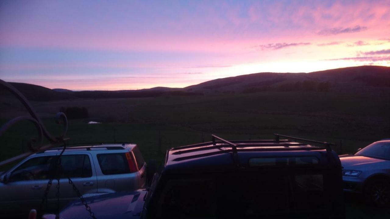 Scotland Paradise Relax Accommodation By Shooting Club Kirriemuir Balintore  ภายนอก รูปภาพ