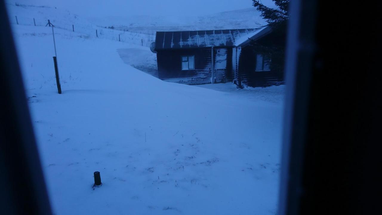 Scotland Paradise Relax Accommodation By Shooting Club Kirriemuir Balintore  ภายนอก รูปภาพ